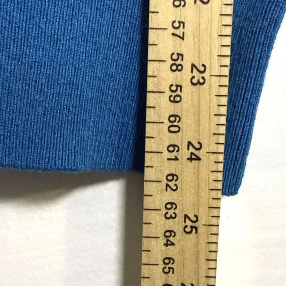 Banana Republic Men's Luxury Blend Blue V-Neck Sweater Silk Cashmere Blend Small